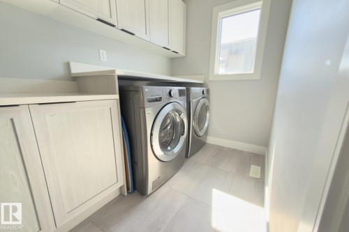 12846 204 Street, Edmonton, AB - Indoor Photo Showing Laundry Room