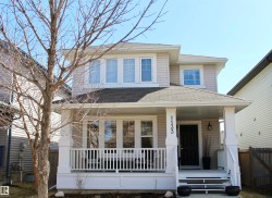 1133 35A Avenue  Edmonton, AB T6T 0J7