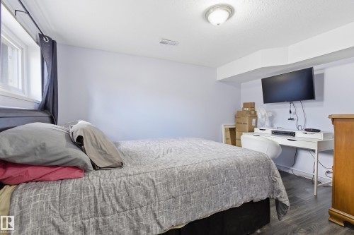 4503 48 Avenue, Onoway, AB - Indoor Photo Showing Bedroom