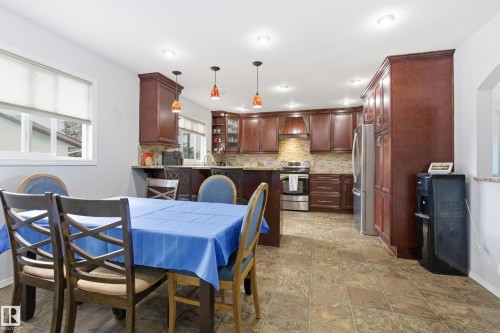 4503 48 Avenue, Onoway, AB - Indoor Photo Showing Dining Room