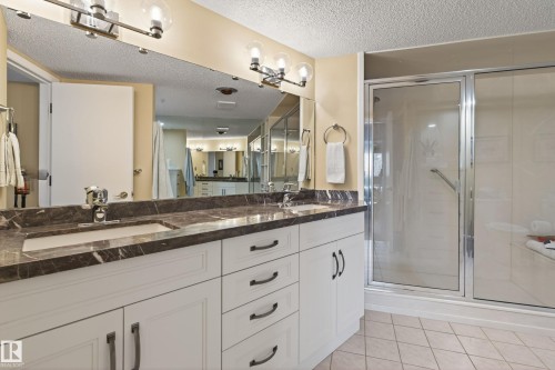76 Willow Way, Edmonton, AB - Indoor Photo Showing Bathroom