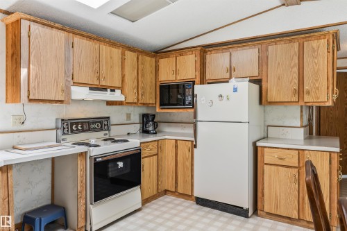 33 59316 Range Rd 54, Rural Barrhead County, AB - Indoor Photo Showing Kitchen