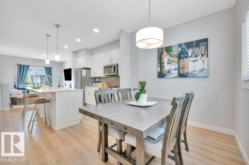 5 1729 Keene Crescent, Edmonton, AB - Indoor Photo Showing Dining Room