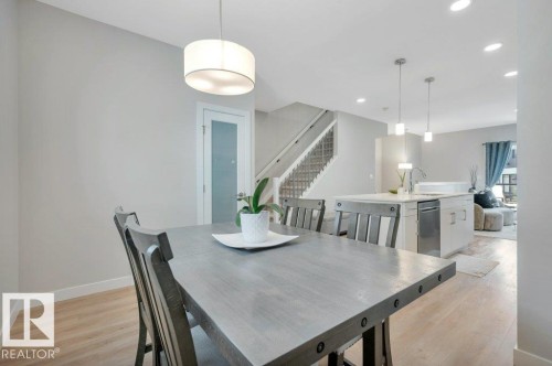 5 1729 Keene Crescent, Edmonton, AB - Indoor Photo Showing Dining Room