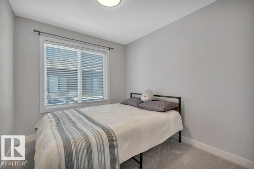 5 1729 Keene Crescent, Edmonton, AB - Indoor Photo Showing Bedroom