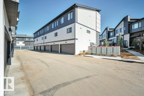 5 1729 Keene Crescent, Edmonton, AB - Outdoor