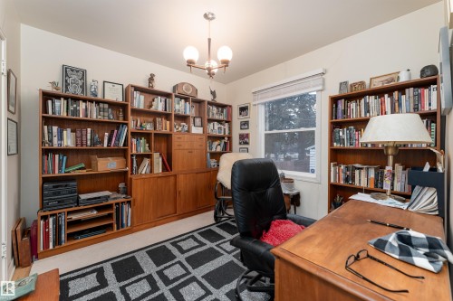 11315 75 Avenue, Edmonton, AB - Indoor Photo Showing Office