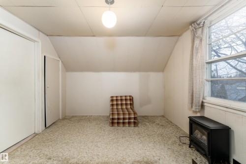 11315 75 Avenue, Edmonton, AB - Indoor Photo Showing Other Room