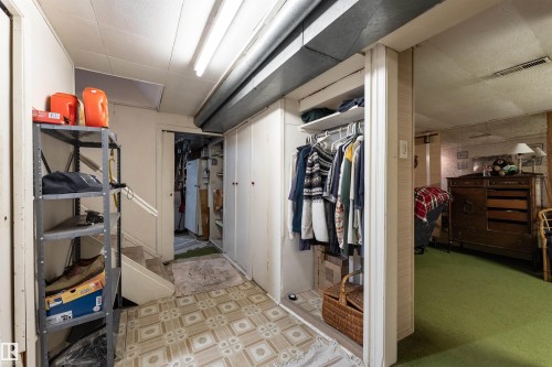 11315 75 Avenue, Edmonton, AB - Indoor