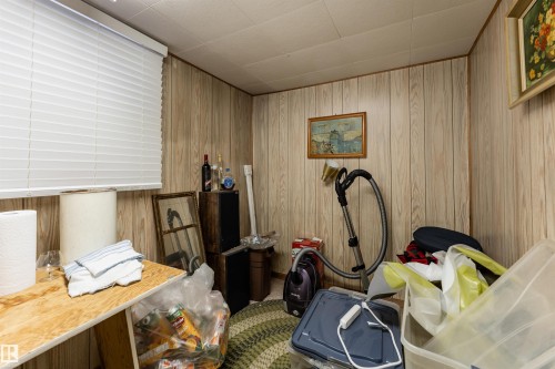 11315 75 Avenue, Edmonton, AB - Indoor