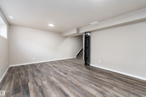 6484 King Wynd, Edmonton, AB - Indoor