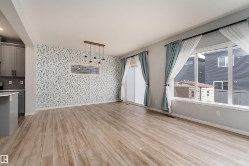 6484 King Wynd, Edmonton, AB - Indoor