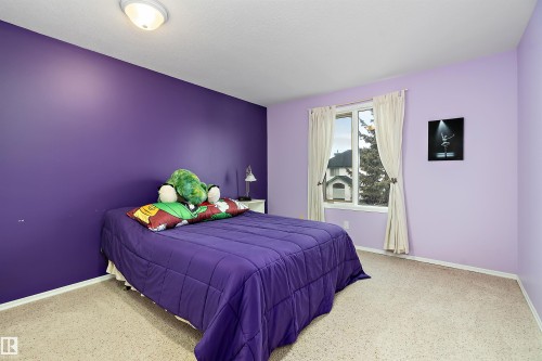 873 Ryan Pl, Edmonton, AB - Indoor Photo Showing Bedroom