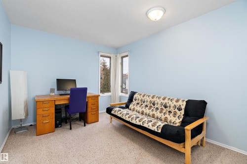 873 Ryan Pl, Edmonton, AB - Indoor Photo Showing Other Room