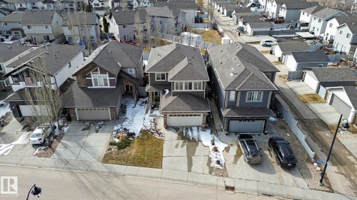 Image quality insufficient for description - 805 Hodgins Road, Edmonton, AB - Outdoor With Facade