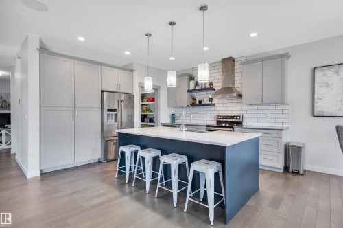 17632 77 Street, Edmonton, AB - Indoor Photo Showing Kitchen With Upgraded Kitchen