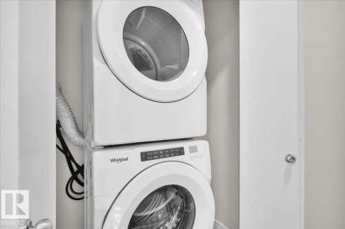 28 1051 Graydon Hill Bv, Edmonton, AB - Indoor Photo Showing Laundry Room