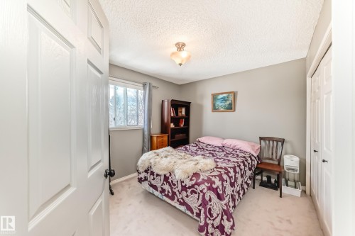 84 Jefferson Road, Edmonton, AB - Indoor Photo Showing Bedroom