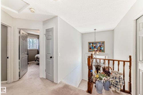 84 Jefferson Road, Edmonton, AB - Indoor Photo Showing Other Room