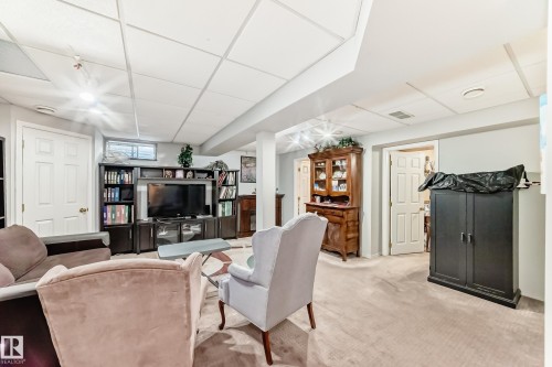 84 Jefferson Road, Edmonton, AB - Indoor