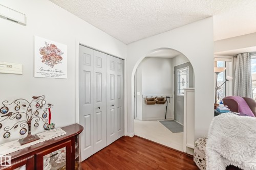 84 Jefferson Road, Edmonton, AB - Indoor