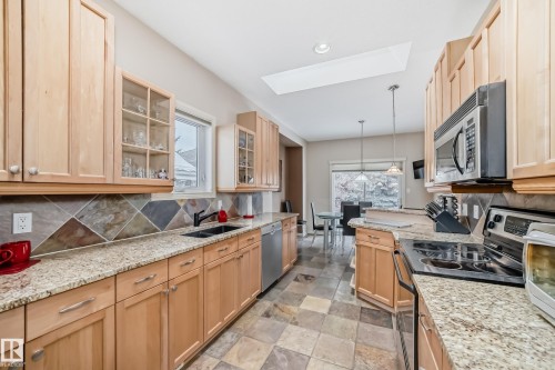 241 Darlington Crescent, Edmonton, AB 