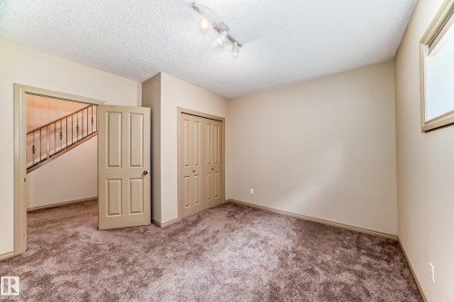 241 Darlington Crescent, Edmonton, AB 