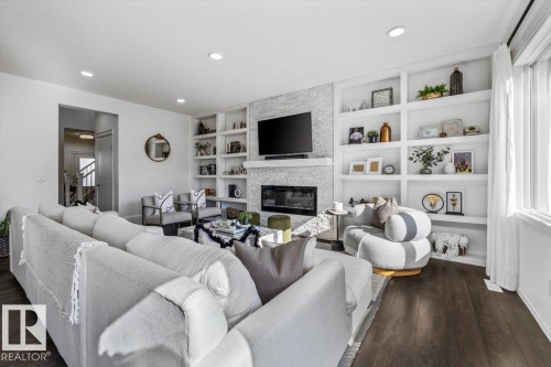 915 177 Street, Edmonton, AB - Indoor Photo Showing Living Room With Fireplace