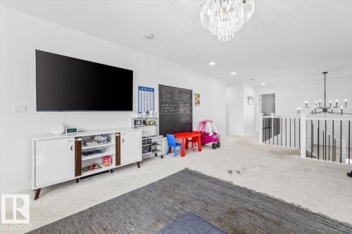 915 177 Street, Edmonton, AB - Indoor Photo Showing Other Room