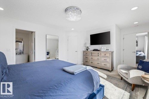 915 177 Street, Edmonton, AB - Indoor Photo Showing Bedroom