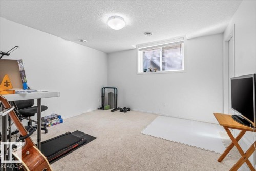 915 177 Street, Edmonton, AB - Indoor