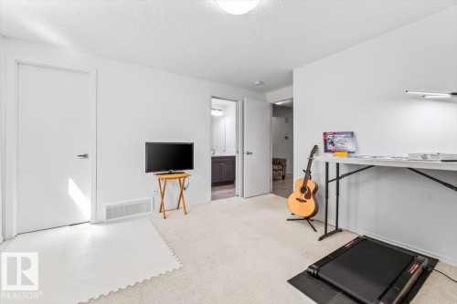 915 177 Street, Edmonton, AB - Indoor Photo Showing Other Room