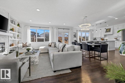 915 177 Street, Edmonton, AB - Indoor Photo Showing Living Room With Fireplace