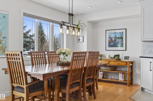 603 Beach Avenue, Cold Lake, AB - Indoor Photo Showing Dining Room
