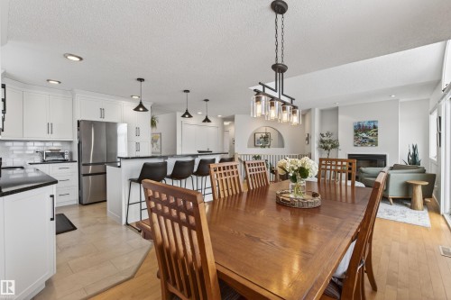 603 Beach Avenue, Cold Lake, AB - Indoor Photo Showing Dining Room