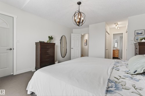 603 Beach Avenue, Cold Lake, AB - Indoor Photo Showing Bedroom