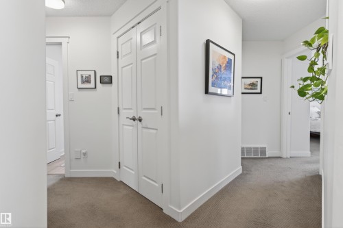 603 Beach Avenue, Cold Lake, AB - Indoor Photo Showing Other Room