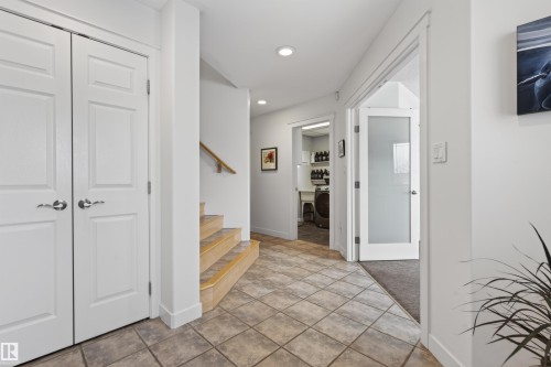 603 Beach Avenue, Cold Lake, AB - Indoor Photo Showing Other Room