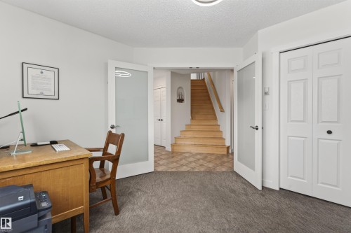 603 Beach Avenue, Cold Lake, AB - Indoor Photo Showing Other Room