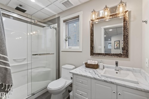 603 Beach Avenue, Cold Lake, AB - Indoor Photo Showing Bathroom