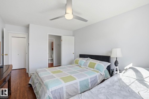309 20 Grange Drive, St. Albert, AB - Indoor Photo Showing Bedroom