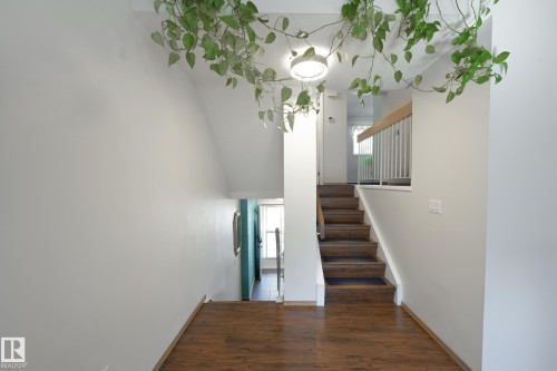 15 Glaewyn Es, St. Albert, AB - Indoor Photo Showing Other Room