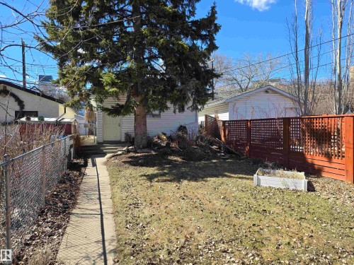 10282 87 Street, Edmonton, AB - Outdoor
