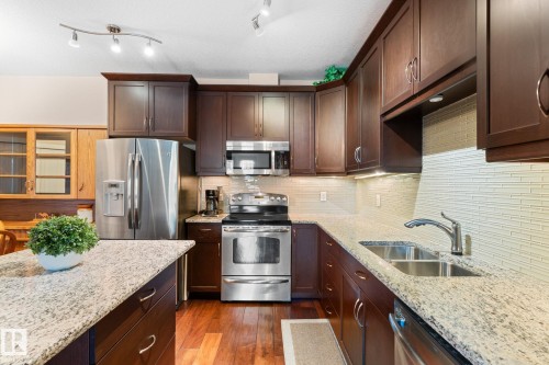 251 6079 Maynard Way, Edmonton, AB - Indoor Photo Showing Kitchen With Stainless Steel Kitchen With Double Sink With Upgraded Kitchen