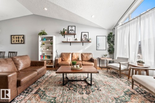 5706 Meadow Way, Cold Lake, AB - Indoor Photo Showing Living Room