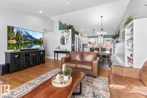 5706 Meadow Way, Cold Lake, AB - Indoor Photo Showing Living Room