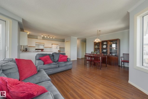 402 10610 76 Street, Edmonton, AB - Indoor Photo Showing Living Room