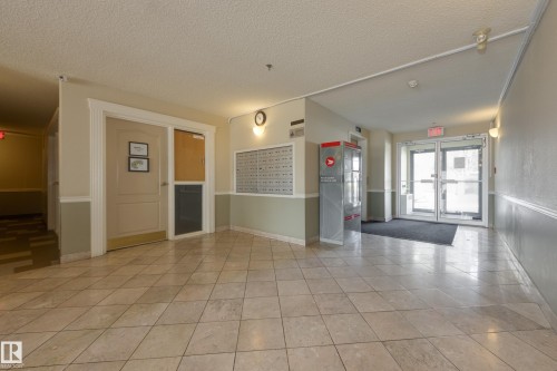 402 10610 76 Street, Edmonton, AB - Indoor Photo Showing Other Room