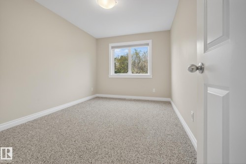 11106 76 Avenue, Edmonton, AB - Indoor Photo Showing Other Room