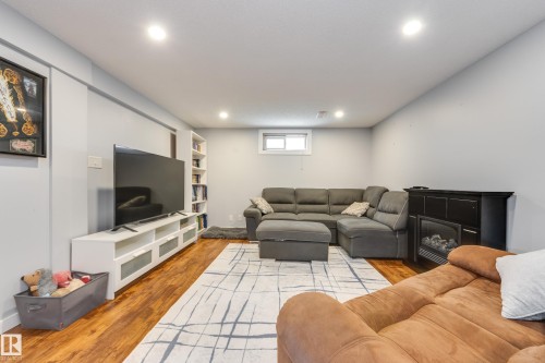 14227 74 Street, Edmonton, AB - Indoor